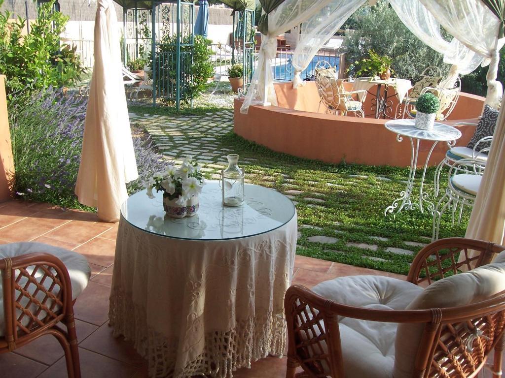 Laurel De La Reina Bed & Breakfast - Boutique La Zubia  Exterior foto